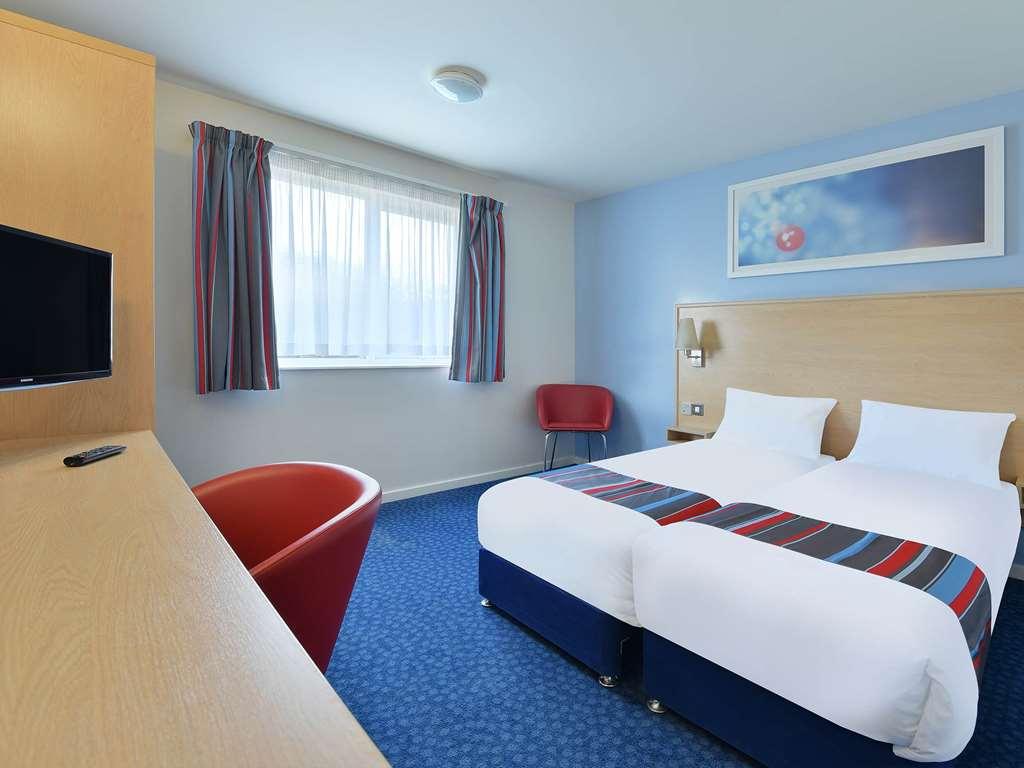 Travelodge Edinburgh Dreghorn Cameră foto